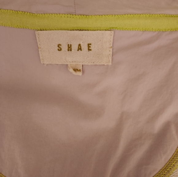 💘HOST PICK (twice)💘 adorable sweater adorned with lime green ribbon.LOVE LOVE! - Picture 9 of 10